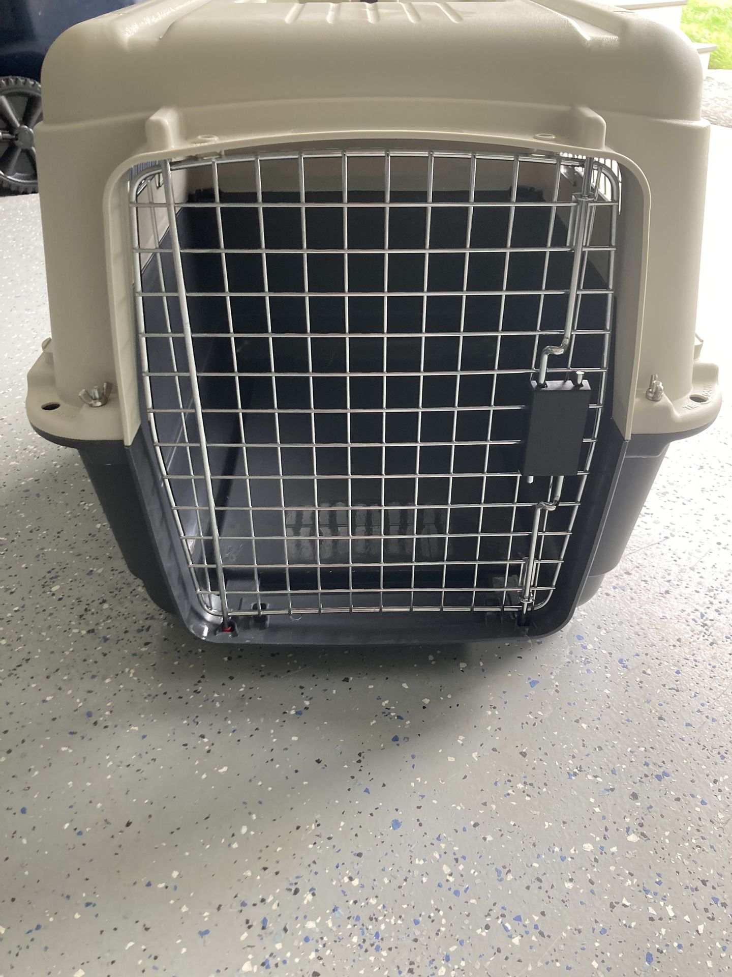 Dog Crate/Travel Dog Crate