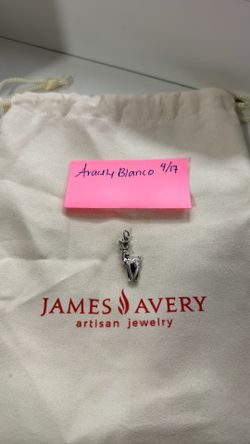 RETIRED james avery 3D reindeer charm