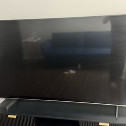 Samsung QLED 70” TV