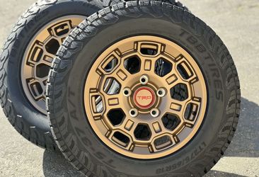 18" TRD Style 5×150 Wheels rims A/T tires Toyota Tundra Sequoia