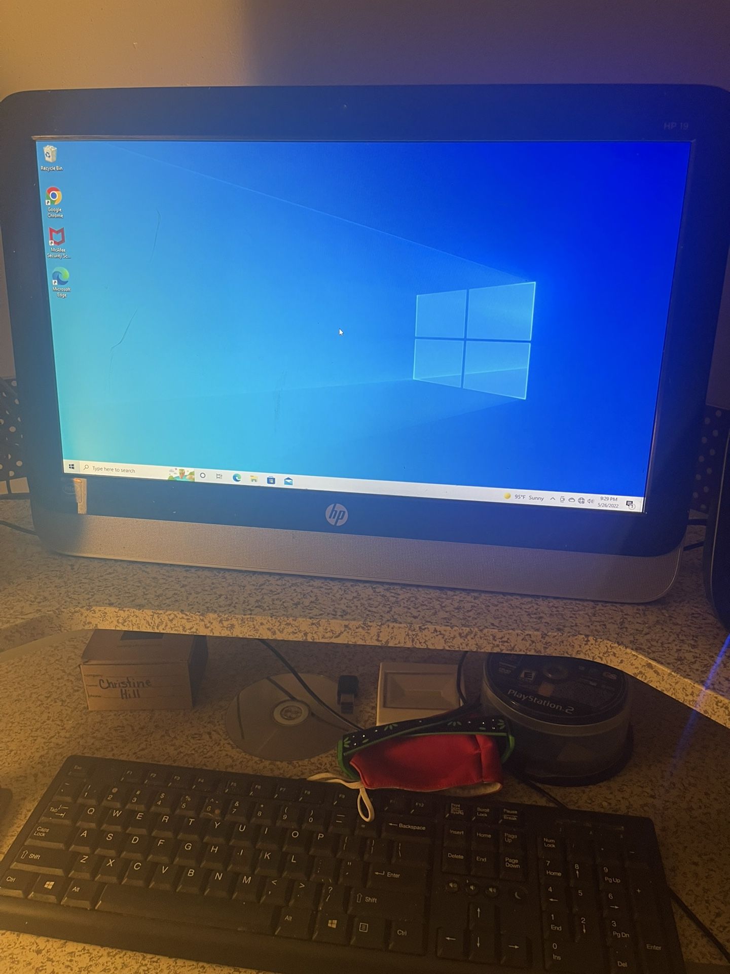 2017 ALL IN ONE HP DESKTOP..GREAT CONDITION