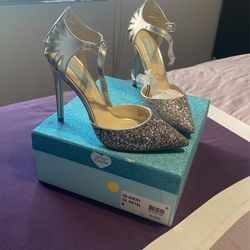 Betsey Johnson  Heels 
