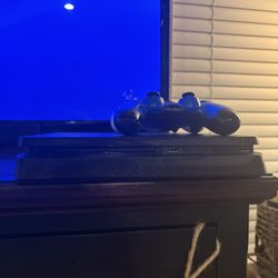 PS4 Slim 1TB With 2 Controllers