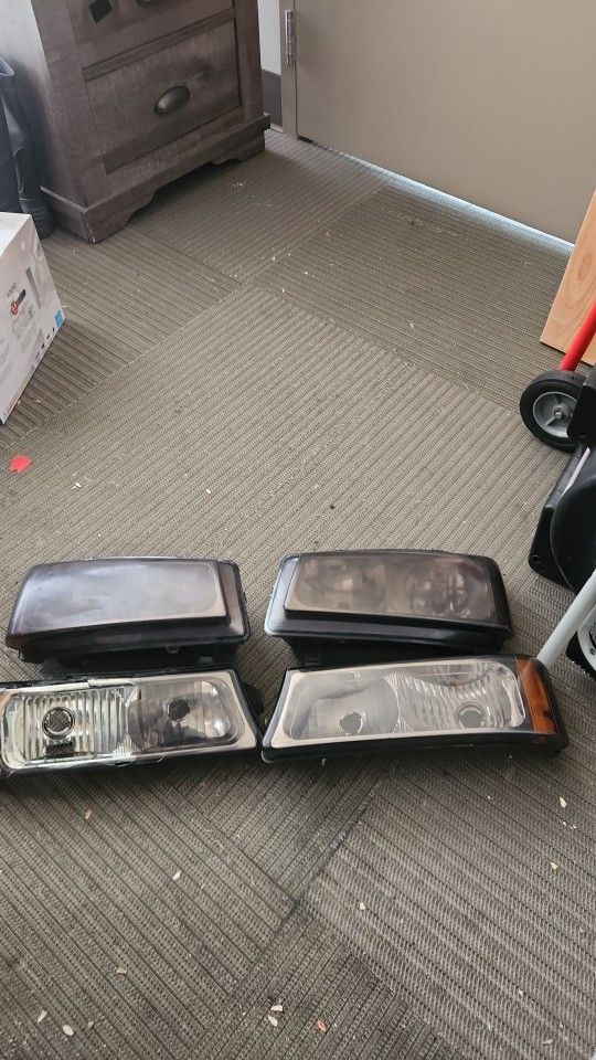 2003 -2006 Silverado Headlights