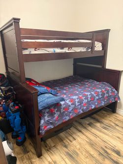 Solid Wood Twin Over Full Bunk Bed +matresses + 7-Drawer Dresser