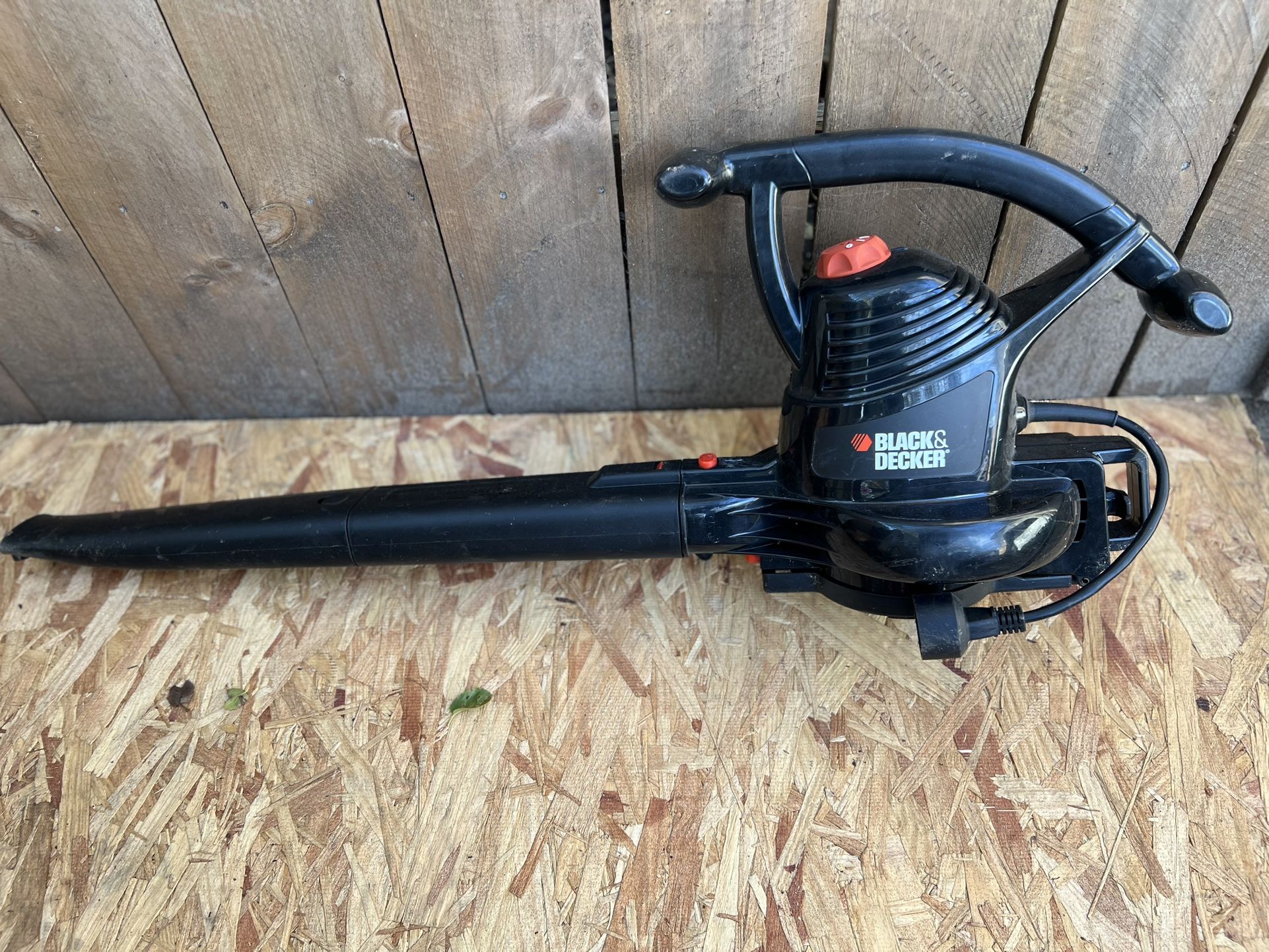 Black & Decker Leaf Blower