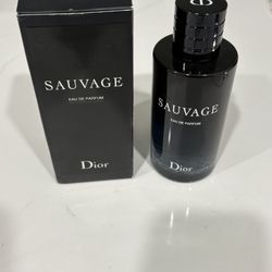 Dior SAUVAGE EAU DE PARFUM