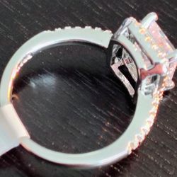Women's Size 6 Ring