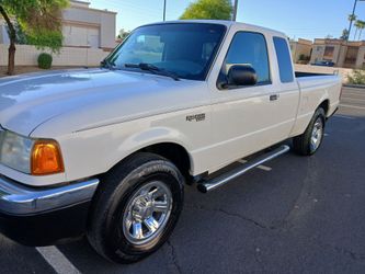 Ford Ranger XLT Extended Cab Pickup Truck