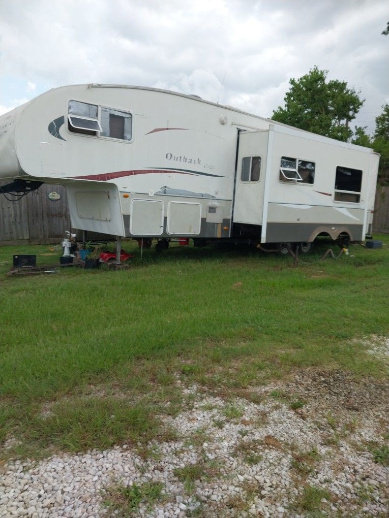 2007 Outback Keystone for Sale in Channelview, TX - OfferUp