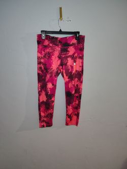 Nike Women's Printed Cropped Leggings