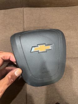 2019 Chevy Cruz steering wheel