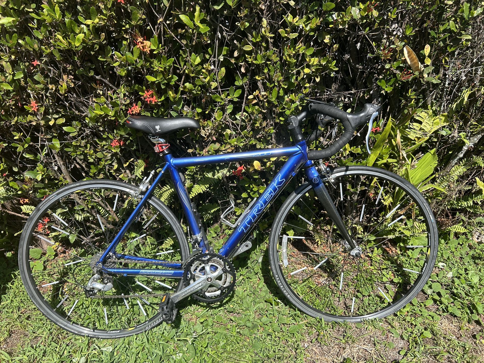 2006 TREK 1000 WSD 24-SPEED ROAD BIKE