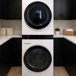 LG WashTower Gas Washer & Dryer Combo (Like New) – Only used for 3 months