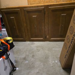 Sturdy Vintage/Retro Hanging Cabinet