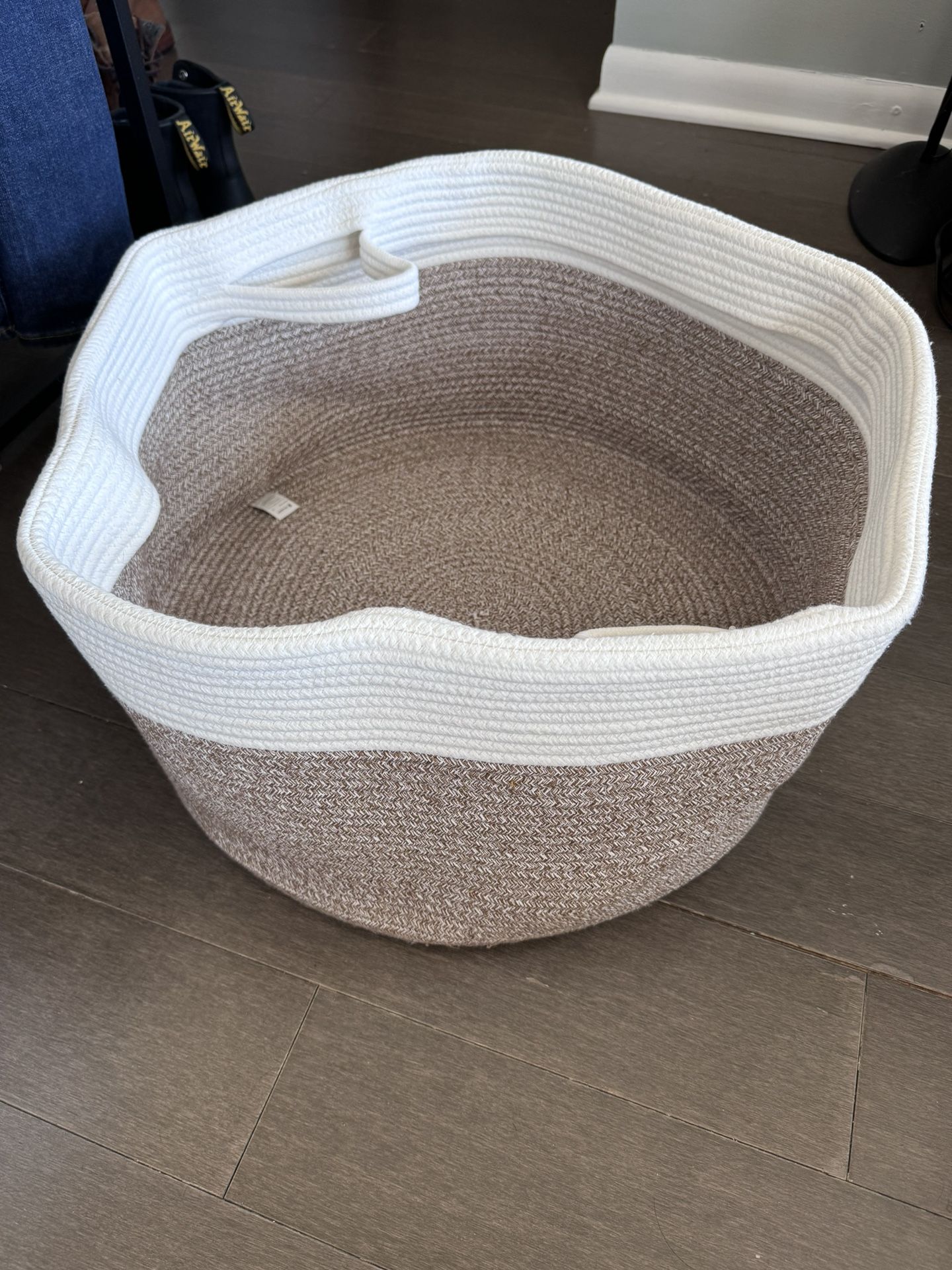 Large Rope Basket Hamper