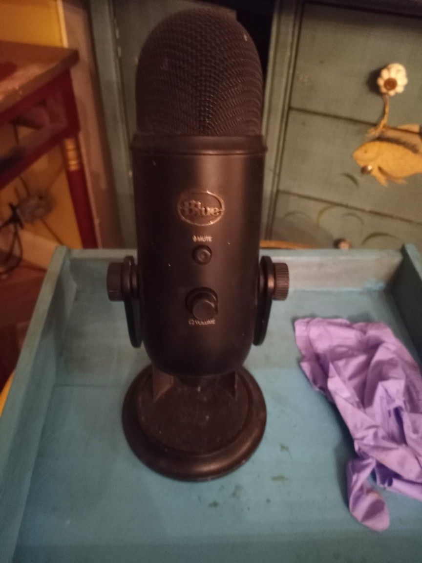 Microphone