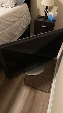 Panasonic 42 in TV