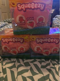 Squeezy peach