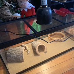 Leopard Gecko Tank/ Reptile Tank!! MAKE ME AN OFFER