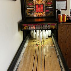 Williams Tic Tac Strike Shuffle Bowl Game