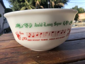 Milk glass Vintage Bowl And 2 Mugs 