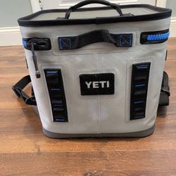 YETI Hopper Flip 12 Soft Cooler 