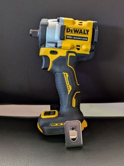 DeWalt 20V MAX Atomic 1/2” Brushless Impact Wrench DCF921 — Tool Only