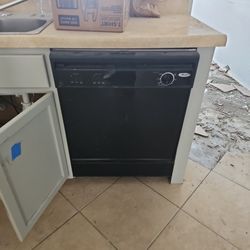 Whirlpool Dishwasher 