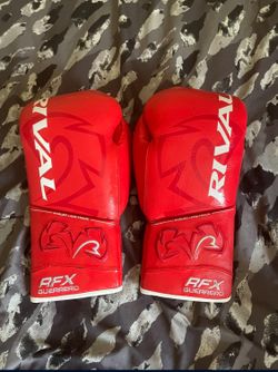 10oz Pro Rival Gloves Red
