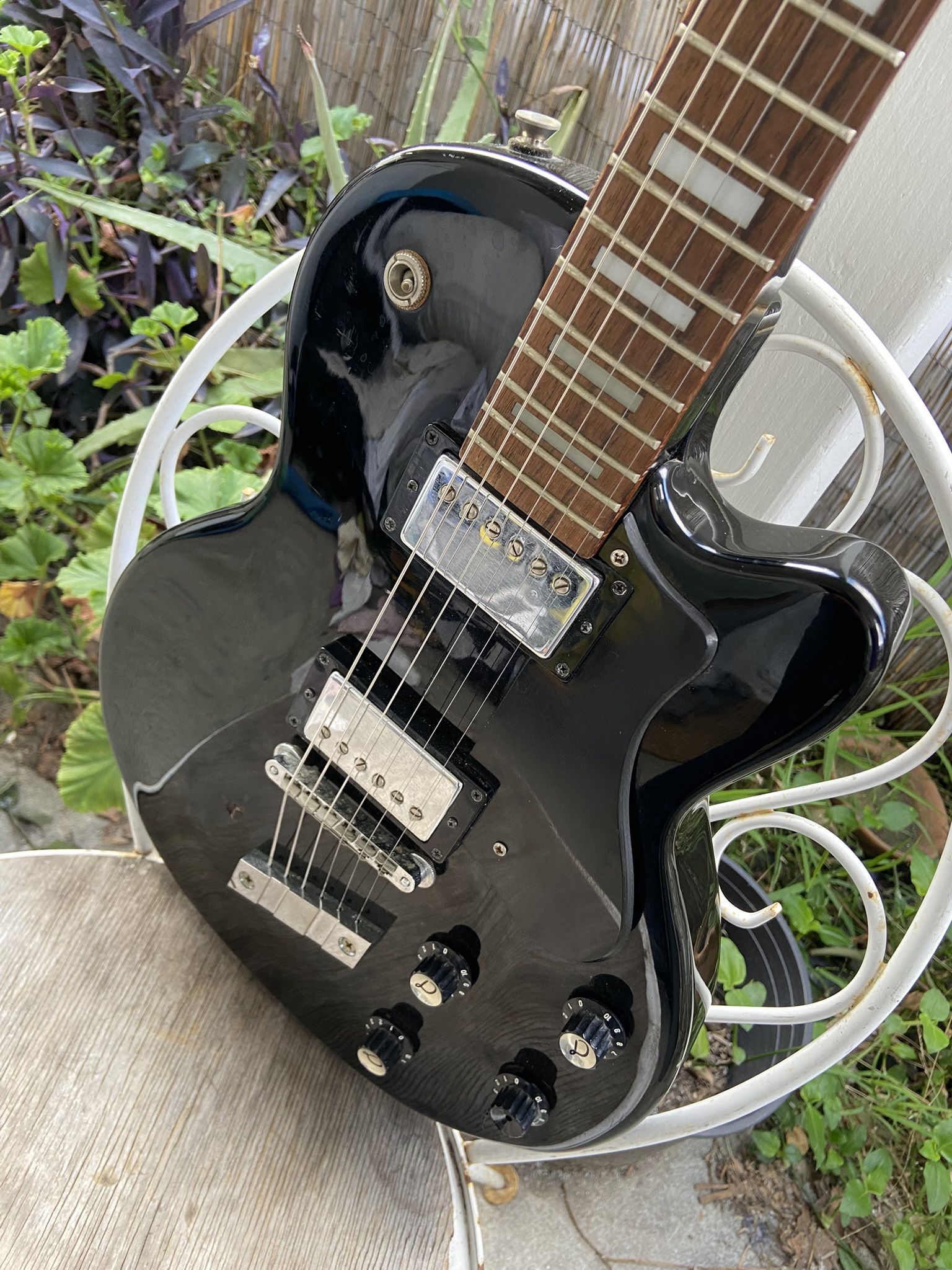 DeArmond M65-C Electric Guitar