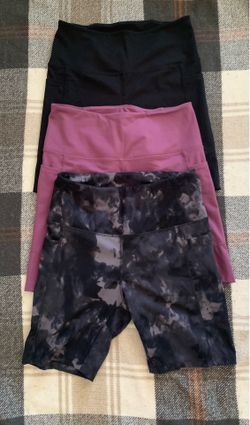 3 women size small biker shorts with pockets