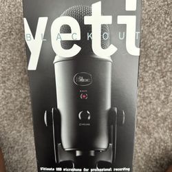 Blue Microphones Yeti Blackout Microphone