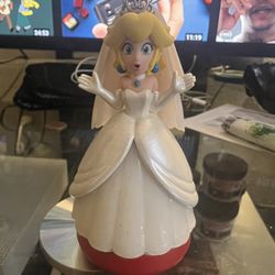  Amiibo - Peach (Super Mario Odyssey) : Video Games