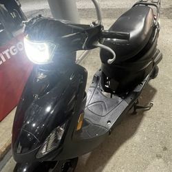Black On Black Razor 150cc