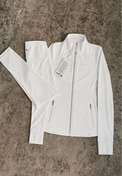 Lululemon White Zip-Up Jacket and Leggings Set