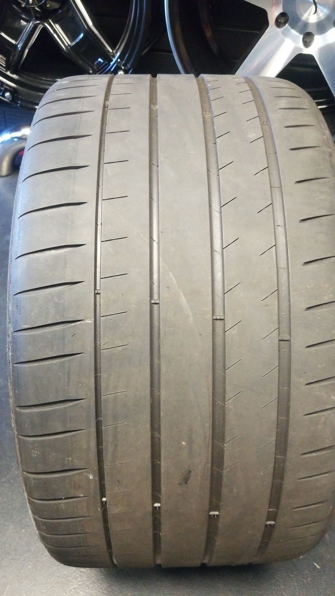 305/25r21 michelin pilot sport 4s 305 25 21