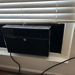 Window AC Unit