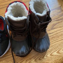 Snow Boots And Nautica Tennis Shoes Size 7