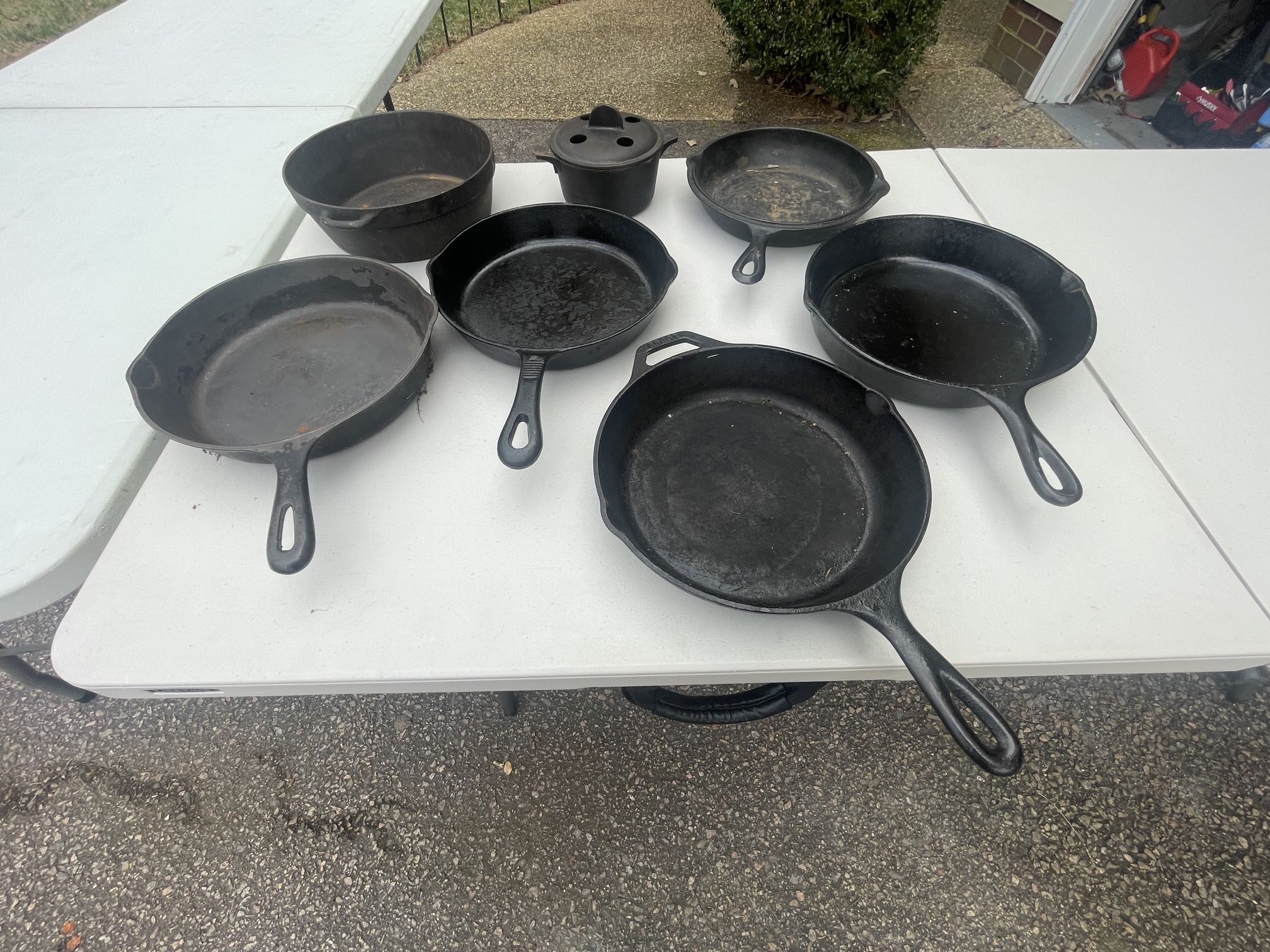 (7) Cast Iron Pans / Pots $25 Each Or Buy All