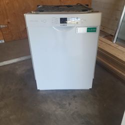 Bosch Dishwasher Almost New