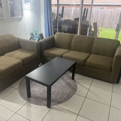 Juego sofá, cama y mesita