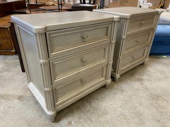 ART Contemporary Silver Wooden 3 Drawer Powered Nightstands (Set of 2)