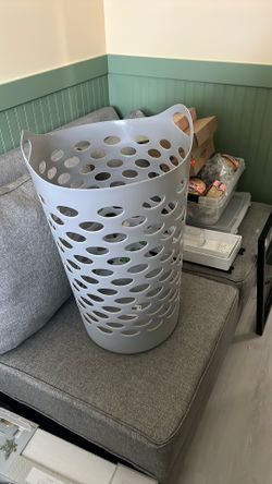 Flex hamper
