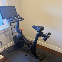 Peleton Third Generation Stationary Bike 