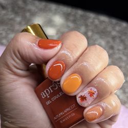 Builder Gel  Nails 