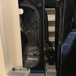 Full AC Infinity Grow Tent