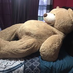 BIG TEDDY BEAR 