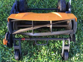 Fiskars StaySharp Max Reel Mower & Sharpening Kit for Sale in Pompano  Beach, FL - OfferUp