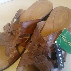 WOMAN'S SIZE 9, NEW THOM MCAN PADDED LEATHER SANDALS